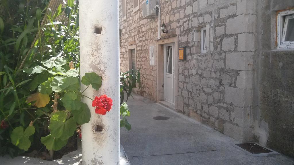 Holiday House Popovic Sućuraj Exterior foto